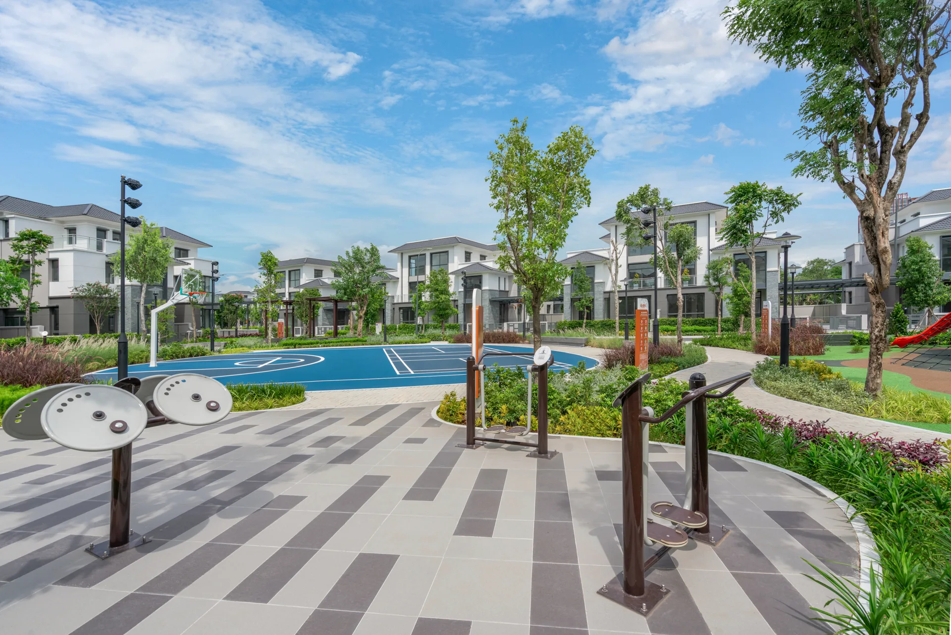 Tiến độ xây dựng 2